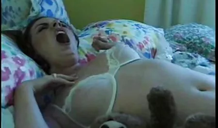 فیزروک معلم شلوغی بالغ را در دفتر خود پشت صحنه فیلم های porn لعنتی