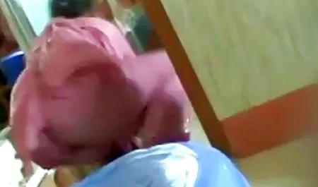 نوک سینه زیبا در گربه و به پایان دانلود فیلم سینمایی پورن رایگان رسید