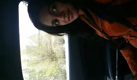 دختری با الاغ بزرگ سکس پورن دوبله شده خانگی را با یک پسر ثبت کرد