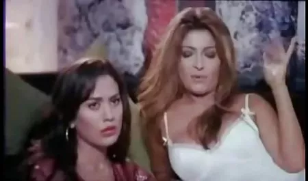 دیک را با مرغ محدود تلگرام فیلم پورن به پستان برهنه می کند